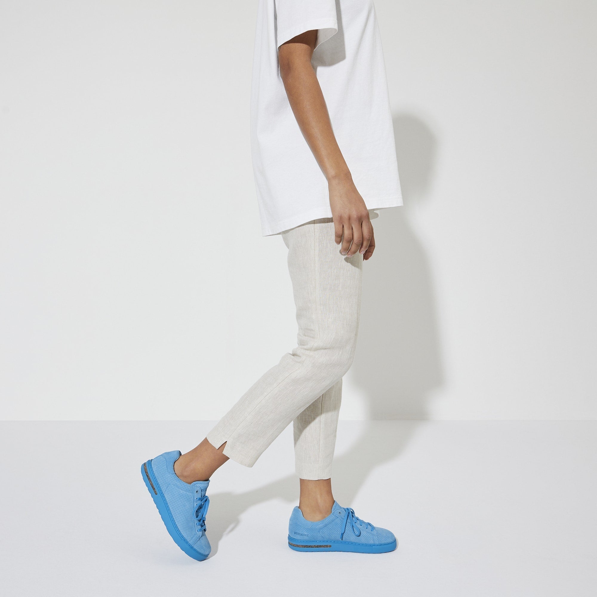 Bend Low Suede Embossed