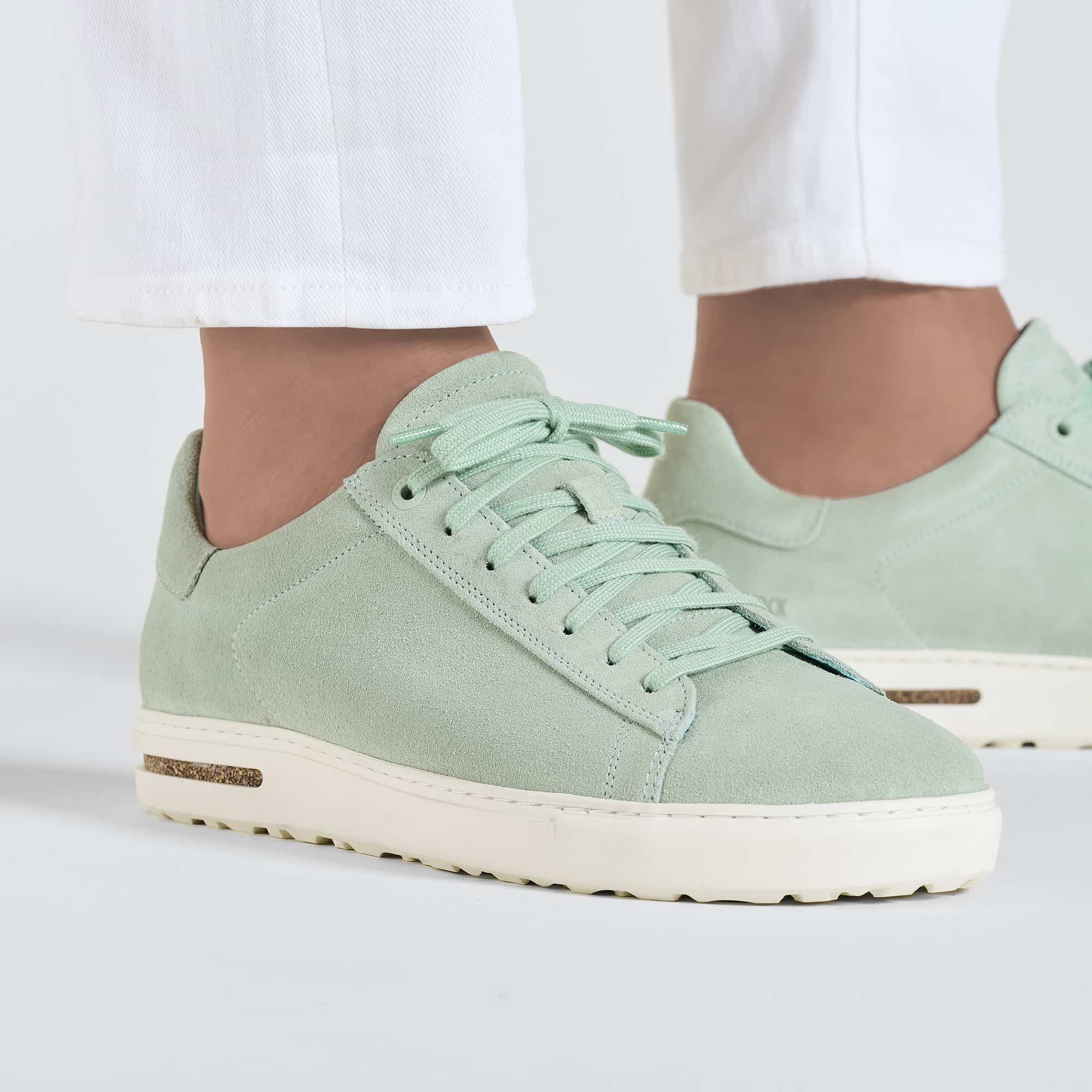 Bend Low Suede Leather